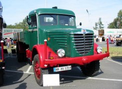 B&uuml;ssing-NAG 4500A Pritsche 1943