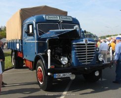 B&uuml;ssing 6000S Pritsche mit tiefem Fahrerhaus 1953