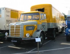 B&uuml;ssing Commodore SS Export Sattelzugmaschine 1968