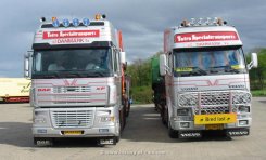 DAF XF 95.530 Sattelzugmaschine Tieflader mit M&auml;hdrescherteilen 2003