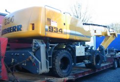 DAF XF 105.510 Schwerlast-Sattelzugmaschine mit Tieflader und Liebherr 934 2005-2007