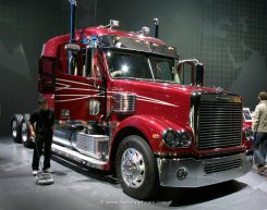 Freightliner Coronado 6x4 Sattelzugmaschine 2008