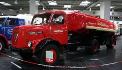 Henschel HS100 S Sattelzugmaschine mit Tankauflieger 1960