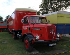 Henschel HS100 S Sattelzugmaschine mit Kofferauflieger 1960