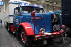 Henschel HS140 S Sattelzugmaschine mit Kofferauflieger 1961