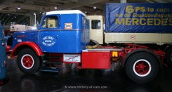 Henschel HS140 S Sattelzugmaschine mit Kofferauflieger 1961