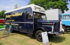 Hogra H7 M&ouml;belkoffer 1956