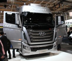 Hyundai Trago X-Cient P520 6x2 Sattelzugmaschine 2014