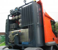 Iveco Trakker 410T48 8x4 Schwerlast-Sattelzugmaschine 2004