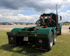 Mack LT 2D 2W 6x4 Sattelzugmaschine 1950