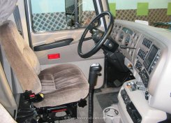 Mack Vision CX Sattelzugmaschine 2000-2005