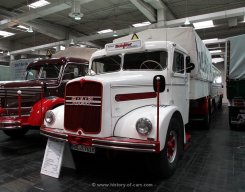 MAN F8 langes Fahrerhaus langer Radstand Pritsche 1953