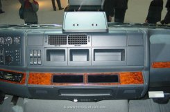 MAN TGA 41.530 XXL 8x4/4 Schwerlast-Sattelzugmaschine 2004