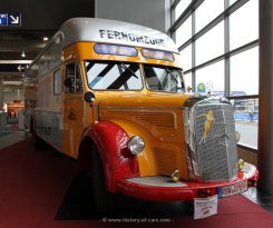 Mercedes-Benz L315 (O6600) M&ouml;belkoffer 1955