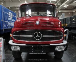 Mercedes-Benz LAK1624 4x4 Kipper 1971