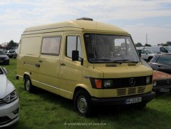 Mercedes-Benz T1 207D Kastenwagen lang/Hochdach 1977-1988