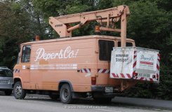 Mercedes-Benz T2 608D Kastenwagen mit Hebeb&uuml;hne 1981-1986