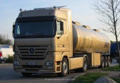 Mercedes-Benz Actros MP2 1844 Megaspace 4x2 Sattelzugmaschine 2003