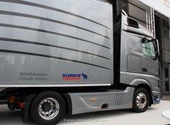 Mercedes-Benz Actros MP4 1845 StreamSpace Sattelzugmaschine 2012