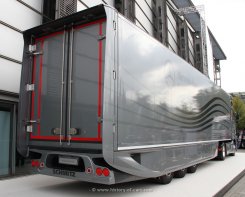 Mercedes-Benz Actros MP4 1845 StreamSpace Sattelzugmaschine 2012