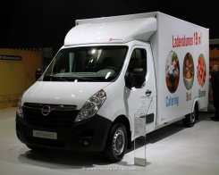 Opel Movano F3500 Normalkabine langer Radstand Koffer 2012