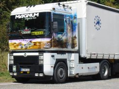 Renault Magnum 4x2 Sattelzugmaschine mit Airbrush 1998-2001