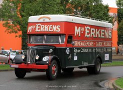 White M&ouml;belkoffer Erkens 1948