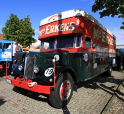 White M&ouml;belkoffer Erkens 1948